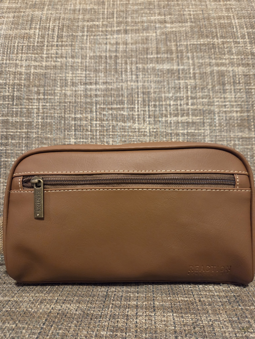 Kenneth Cole Reaction Brown Men’s Travel Dopp Kit
